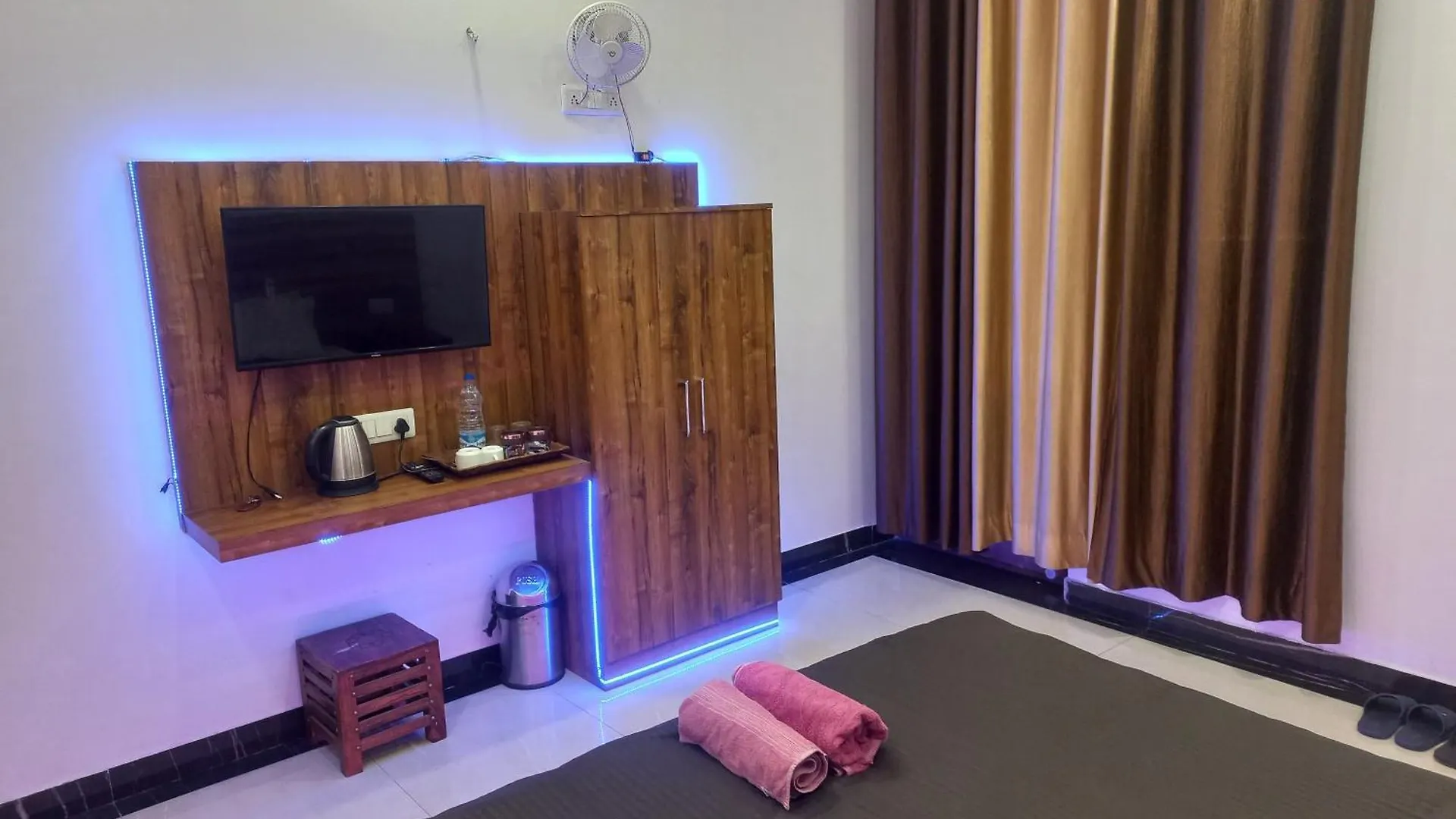 Taj Street Hostel Агра