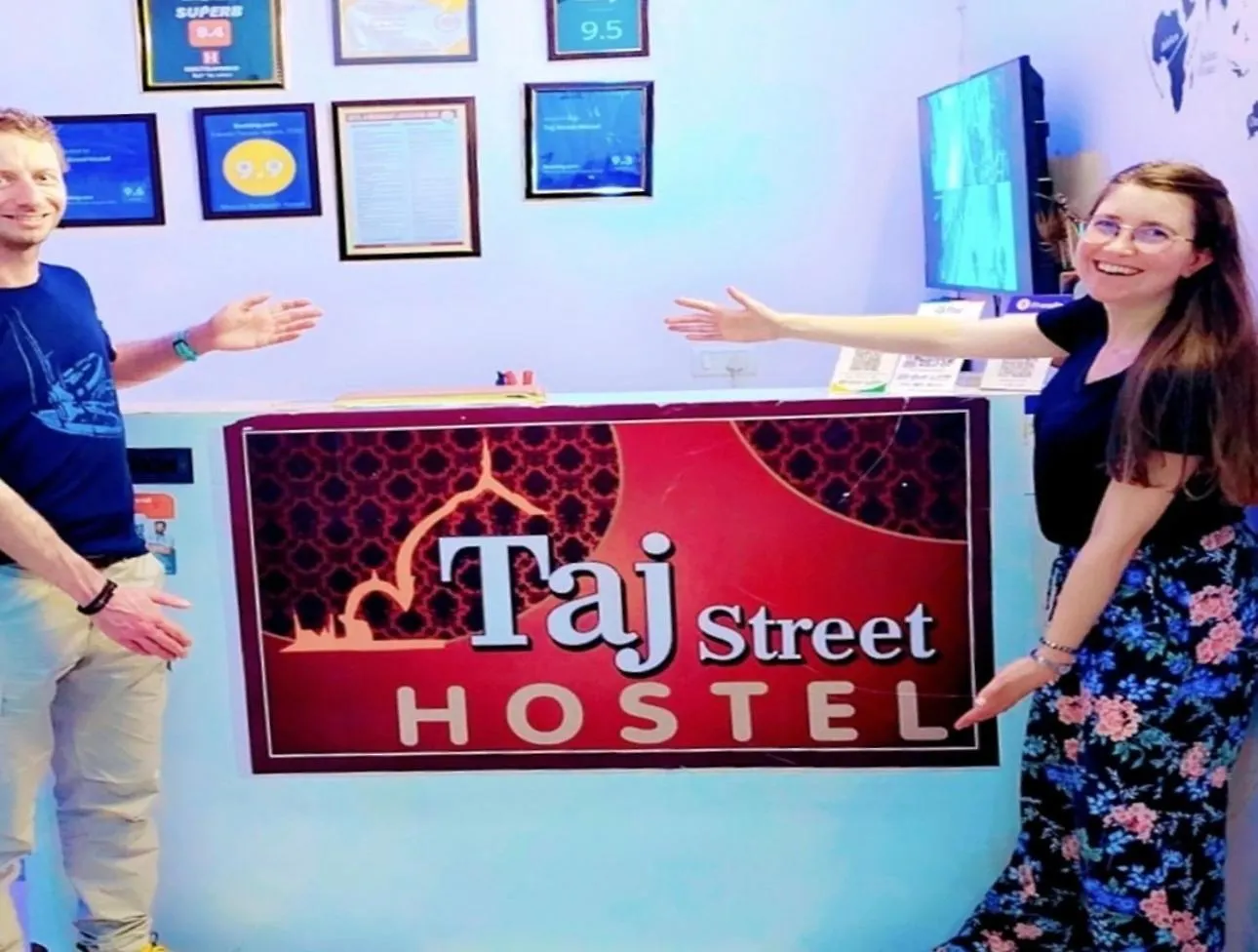 Taj Street Hostel Агра