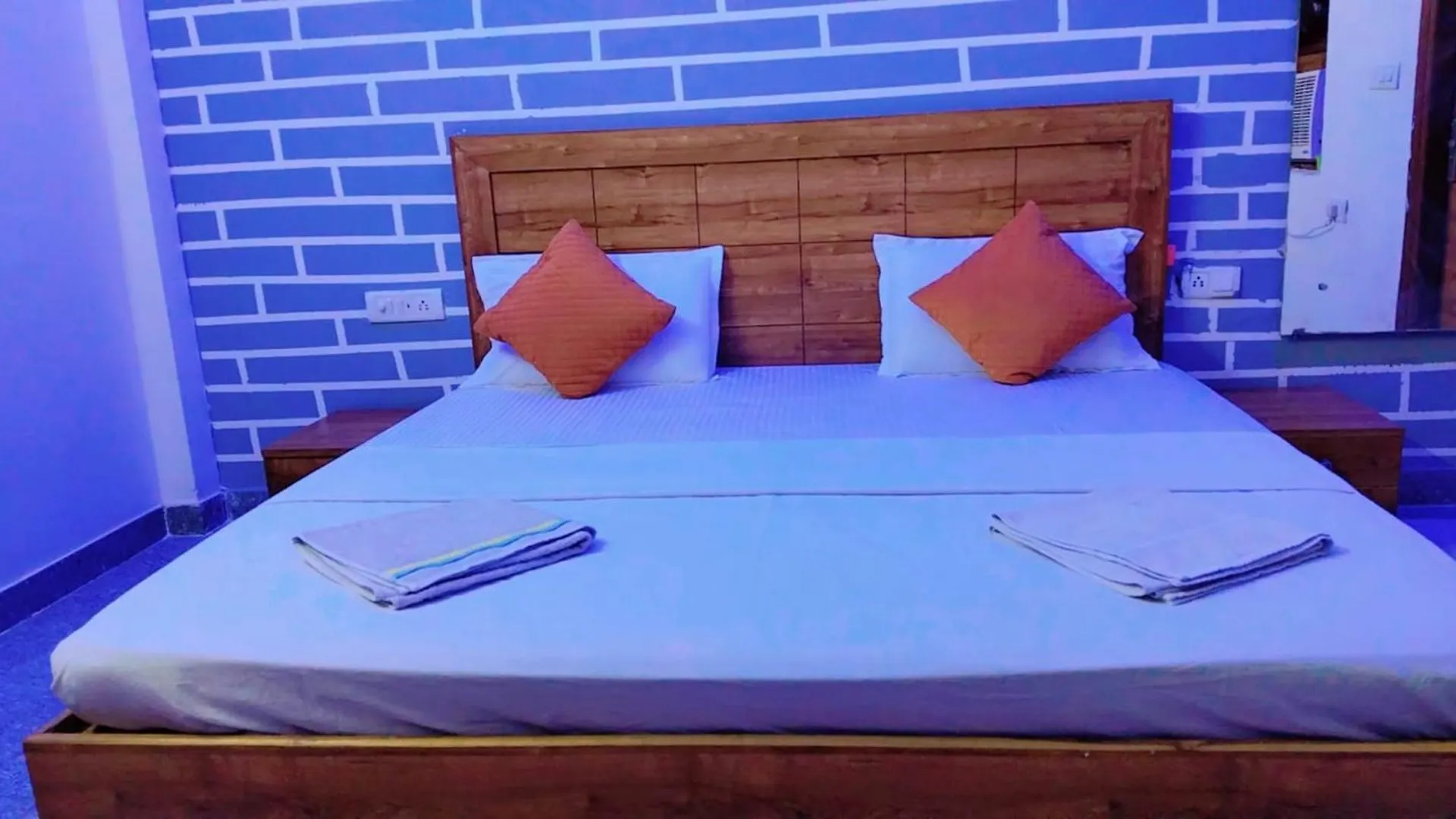 Taj Street Hostel Agra   Agra (Uttar Pradesh)