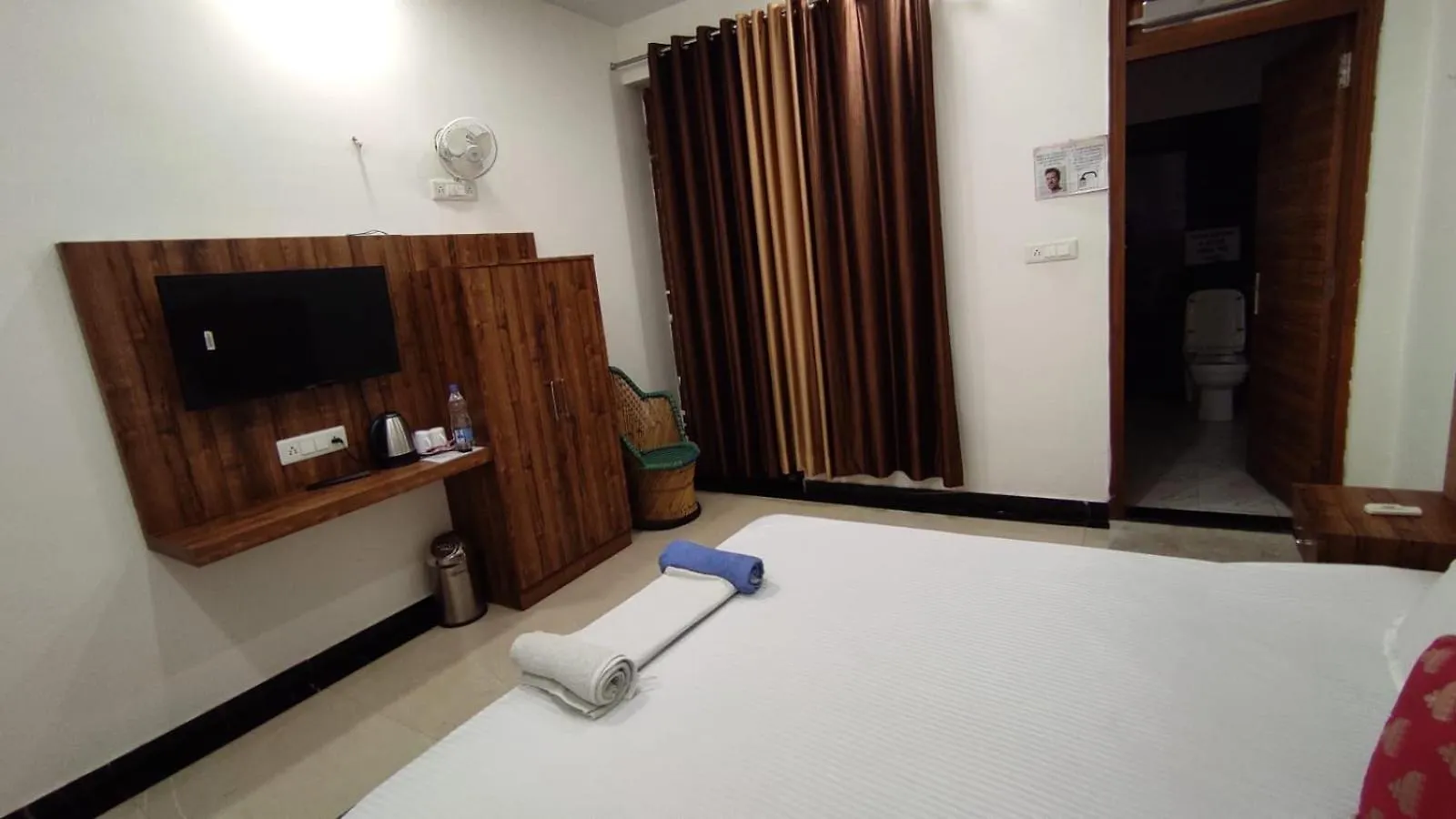 Taj Street Hostel Agra   Agra (Uttar Pradesh)